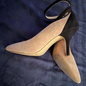 BCBGeneration size 8 tan and black ankle strap heels